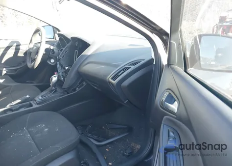 2015 Ford Focus Se z USA, uszkodzony, nr VIN 1FADP3F2XFL253105